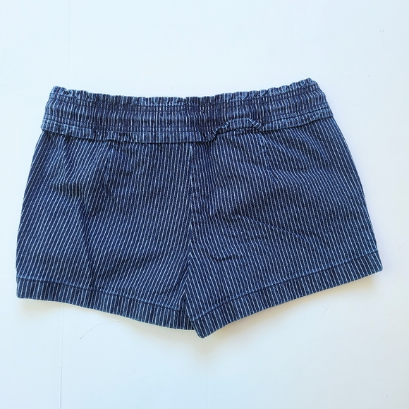 LOFT Blue/White Engineer Striped Casual Drawstring Tie Waist Cotton Shorts - XS - Picture 3 of 7